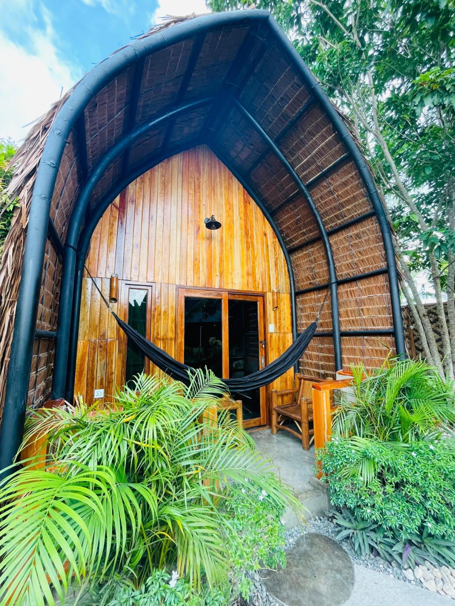 Maayong Hostel (Adults Only) Моалбоал Экстерьер фото